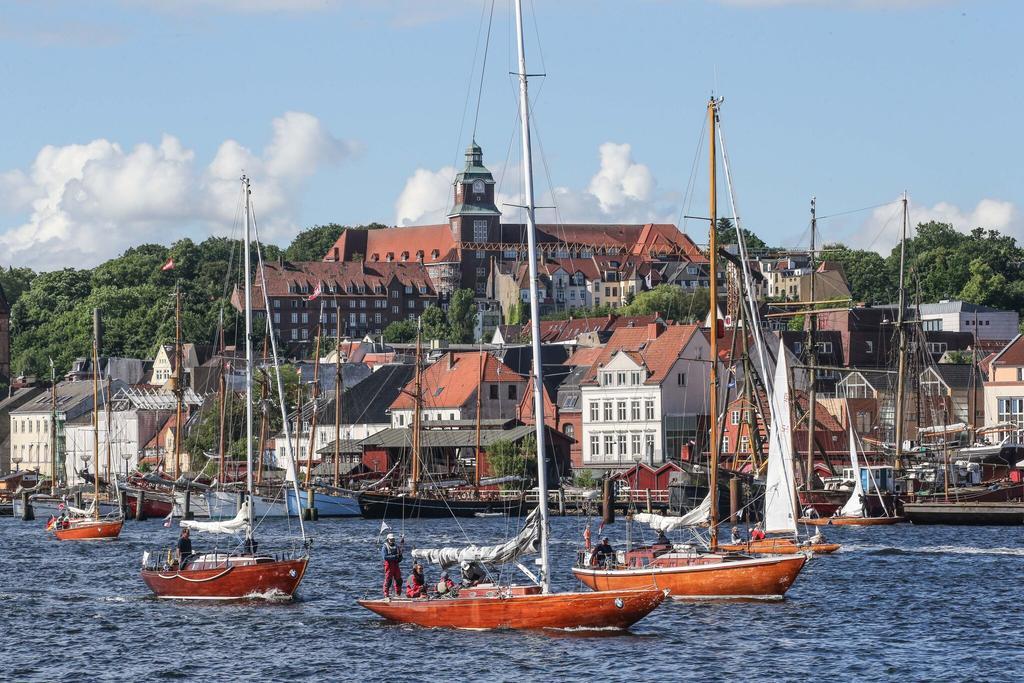 Appartement Moervig Flensburg Exteriör bild